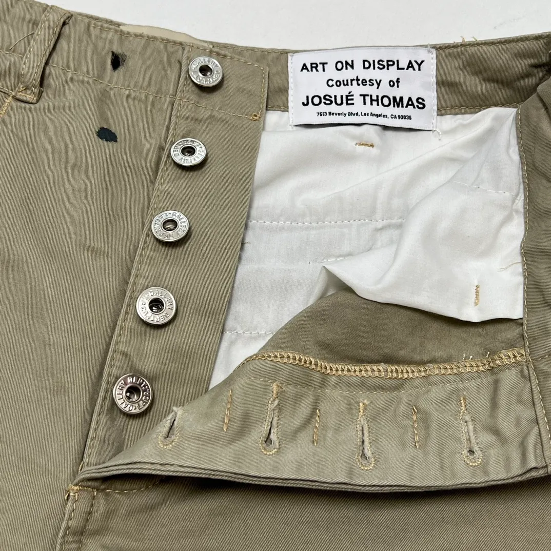 GALLERY DEPT. RICKY SHORT/KHAKI Splash-ink knife-cut khaki work shorts, khaki color 30-32-34-36 code, re-adjusted version, re-washed to make old VINTAGE, hand-made acrylic splash-ink graffiti, genuine cowhide steel stamped LOGO leather tag, original version with LOGO buttons